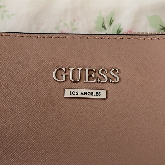 GUESS los angeles taupe shoulder bag, y2k style - Picture 2 of 5
